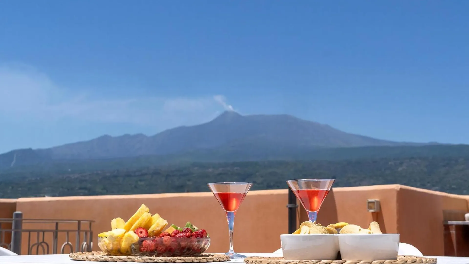 Saras Terrasse Apartment Mascali
