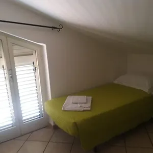  Appartamento La Mansarda E Il Giardino